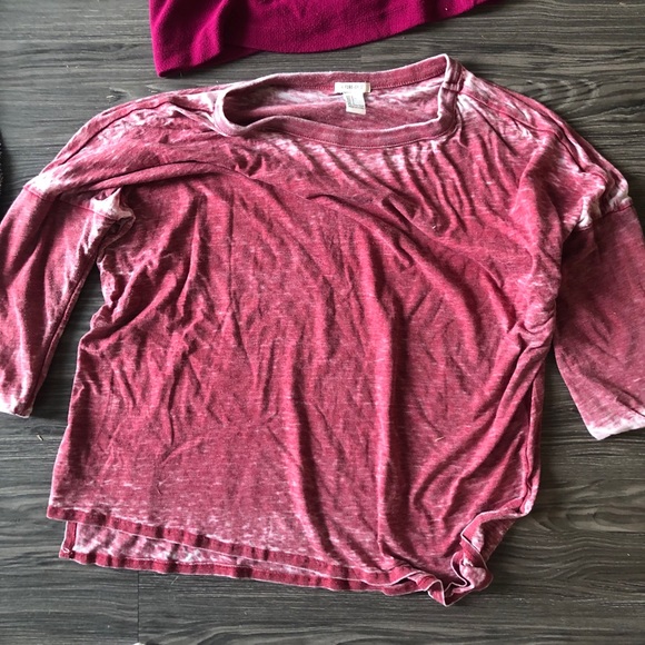 Tops - Picture 2 of 9